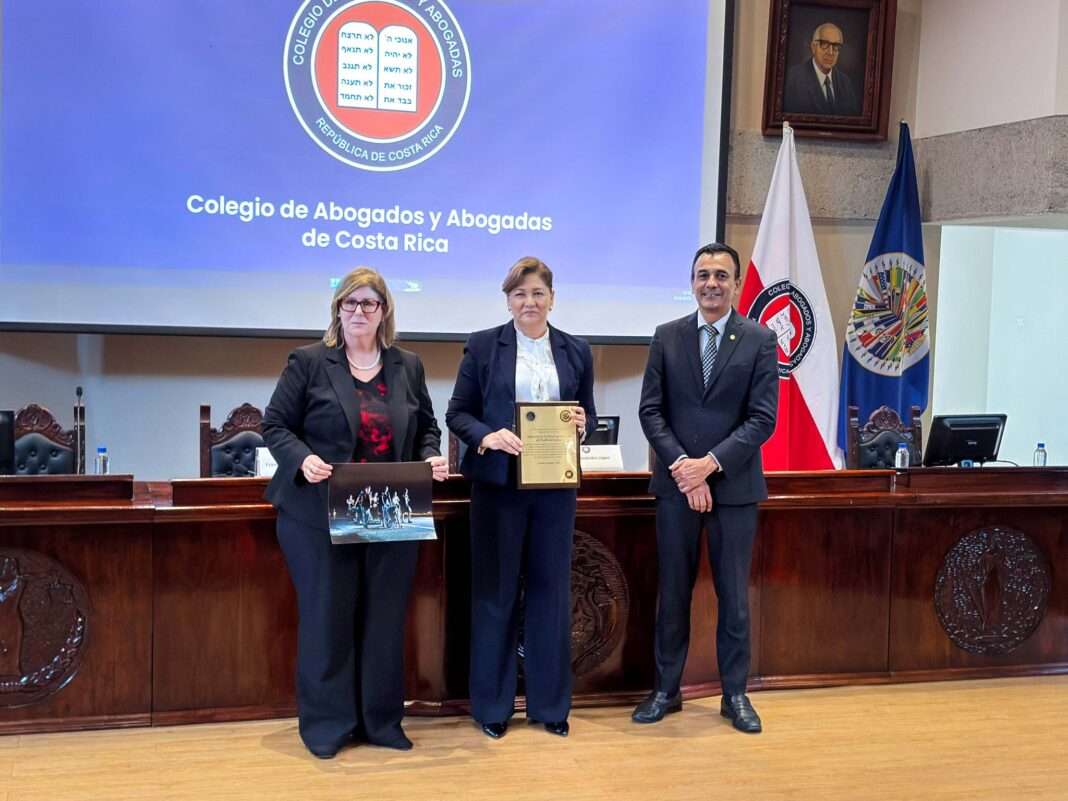 DETRAS1- OMBUDSPERSON 13 AGOSTO 25