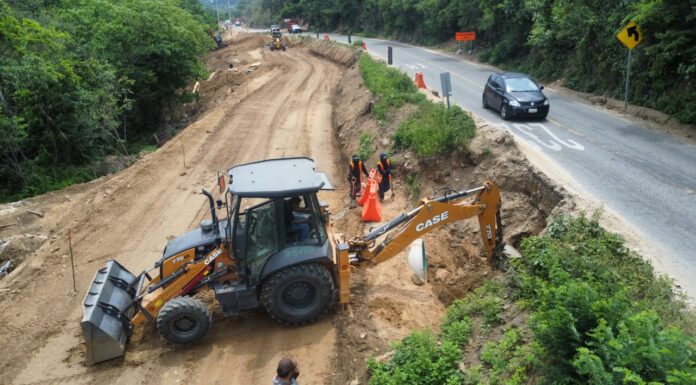 Exhorta Sectur Oaxaca a turistas tomar precauciones por paso intermitente en carretera federal 200