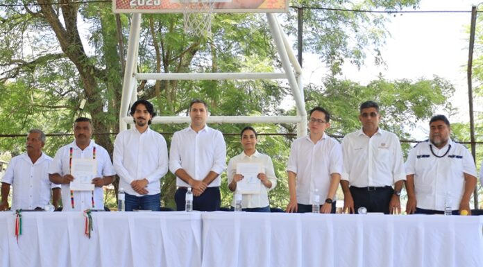 Recibe Villa Hidalgo Yalalag disculpa pública de Adidas por plagio del diseño de su huarache