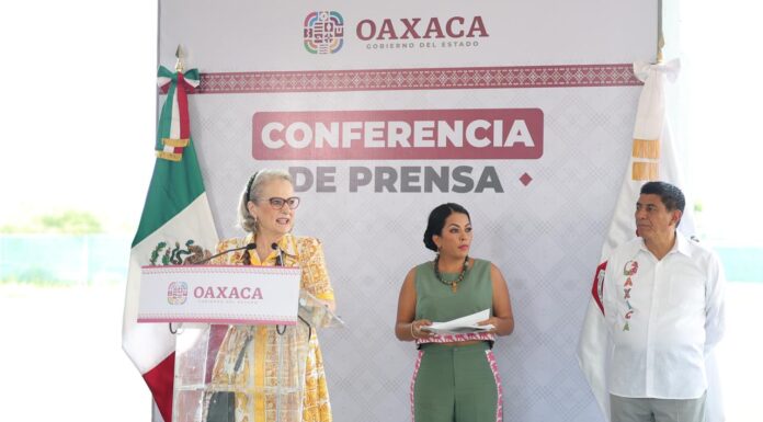 Anuncia Salomón Jara nueva ruta aérea internacional Toronto-Puerto Escondido que abre oportunidades con Canadá