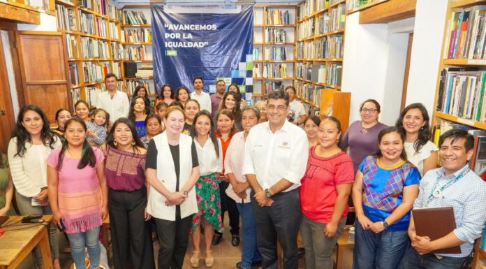 Avanzan 559 oaxaqueñas en igualdad económica: Sedeco