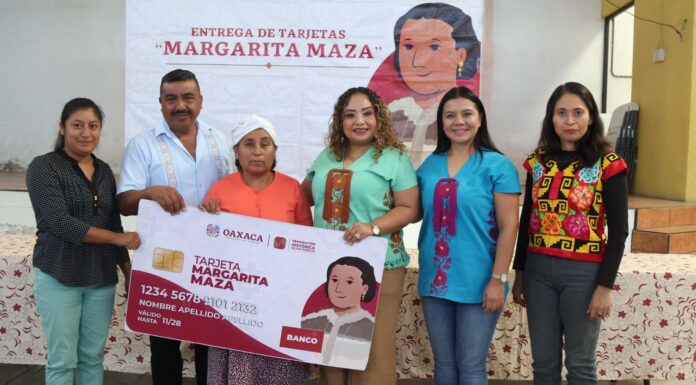 Entrega Gobierno de Oaxaca 254 Tarjetas Margarita Maza en la Sierra de Juárez