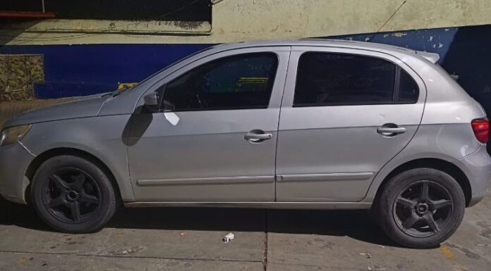 Policía Municipal detiene a cuatro personas por la presunta posesión de un arma de fuego de fabricación casera