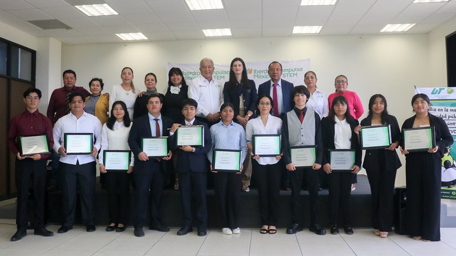 Obtienen 11 estudiantes de la UTVCO beca de Fundación Iberdrola México para financiar educación profesional (1)