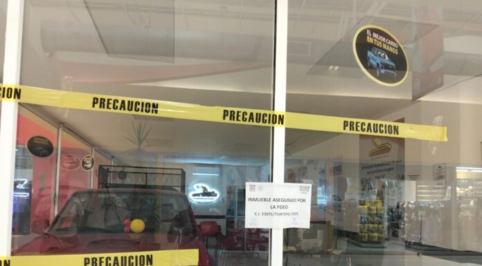 Fiscalía de Oaxaca asegura inmueble donde operaba célula delictiva dedicada a defraudar con venta ilegal de vehículos, en la Cuenca