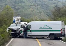 Reporta Protección Civil restricción de tránsito vehicular en carretera 175 por accidente en Santa Catarina Ixtepeji