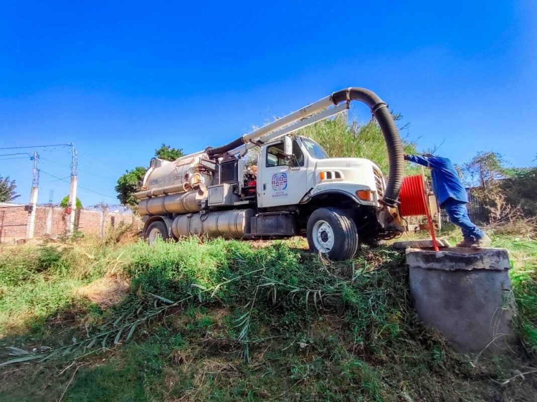 Fortalece Ceabien acciones de saneamiento en Tlacochahuaya (3)