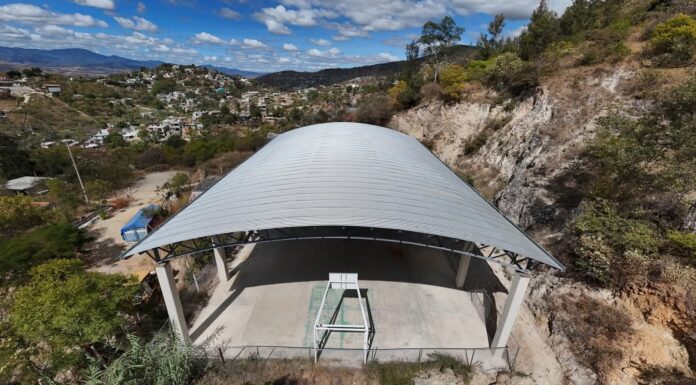 Entrega SIC techado en cancha de la agencia Guadalupe Victoria