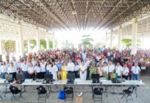 Cumplen Gobierno de Oaxaca y Federación con Mipymes afectadas por el paso del huracán Erik en Pinotepa Nacional