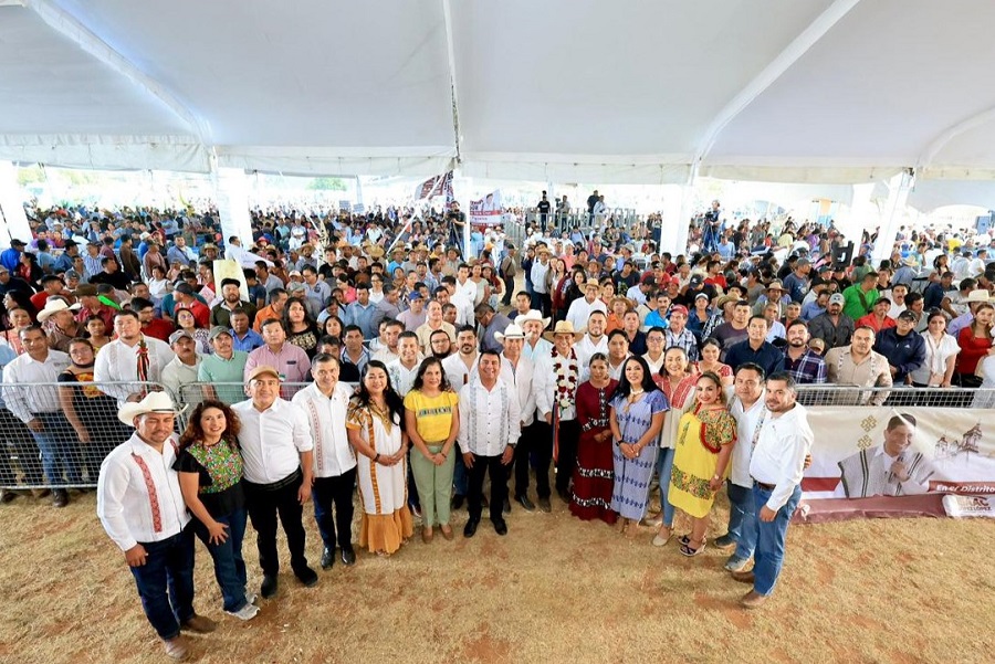 GOBERNADOR- GIRA ESTATAL MIAHUATLÁN-4 (1)