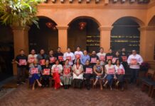 Reciben 23 restaurantes oaxaqueños placas de la Guía Michelin 2025 por su excelencia culinaria