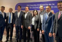 El Presidente Municipal de Oaxaca de Juárez Ray Chagoya, participó en la Toma de Protesta del Comité Ejecutivo de la Asociación de Ciudades Capitales de México