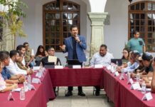 El Presidente Municipal de Oaxaca de Juárez se reúne con las y los agentes municipales