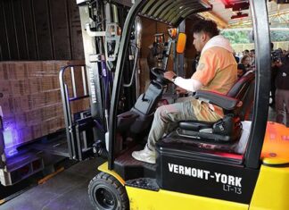 IMSS recibe donación de casi 4 millones de cepillos dentales para fortalecer la salud bucal de niñas y niños en escuelas públicas