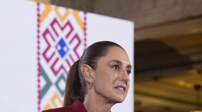 Contratación de más de 14 mil médicas y médicos especialistas este año es histórica; “fortalece los tres sistemas de salud”: Presidenta