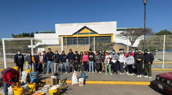 En coordinación con el Municipio de Oaxaca de Juárez la UABJO lleva a cabo labores de limpieza y de pintura