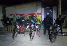 Fiscalía de Oaxaca, DEFENSA, Marina y Policía Estatal catean domicilio en San Andrés Zautla y tres motocicletas con reporte de robo