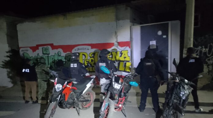 Fiscalía de Oaxaca, DEFENSA, Marina y Policía Estatal catean domicilio en San Andrés Zautla y tres motocicletas con reporte de robo