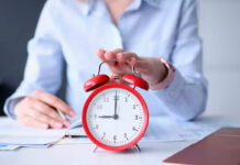 Las 40 horas laborales y de cómo la presidenta obstaculiza la conquista de un derecho laboral exigido por los mexicanos