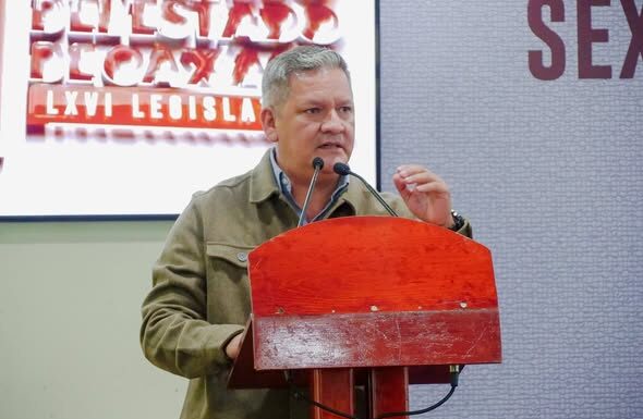 Ernesto Ruiz, férreo defensor de humedales y del combate a los microplásticos; lucha ambiental a la que se ha sumado #UNO