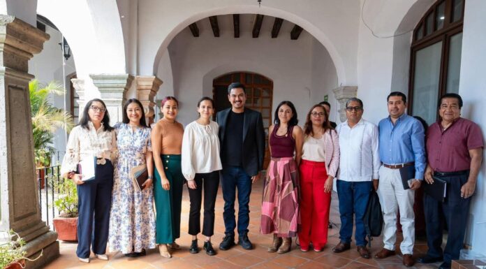 El presidente municipal Ray Chagoya sostuvo un diálogo con la Lic. Quiahuitl Chávez Domínguez, Subsecretaria de Empleo y Productividad Laboral