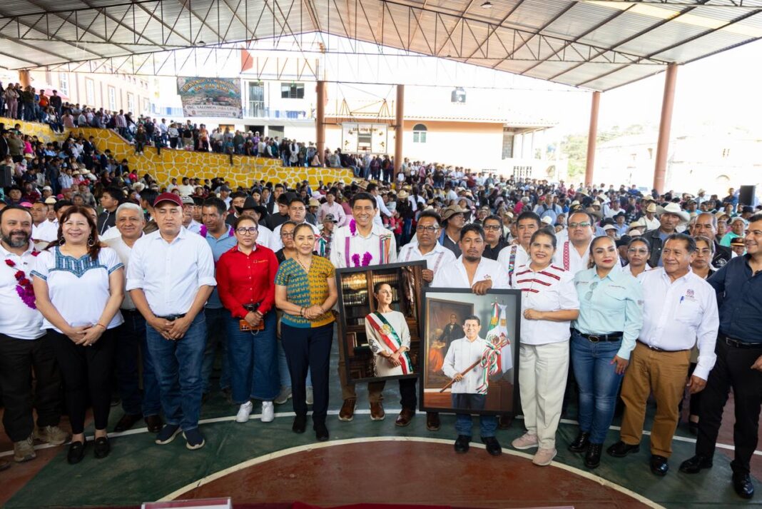Anuncian infraestructura carretera, educativa y programas alimentarios para el bienestar de San Juan Ñumí (1)
