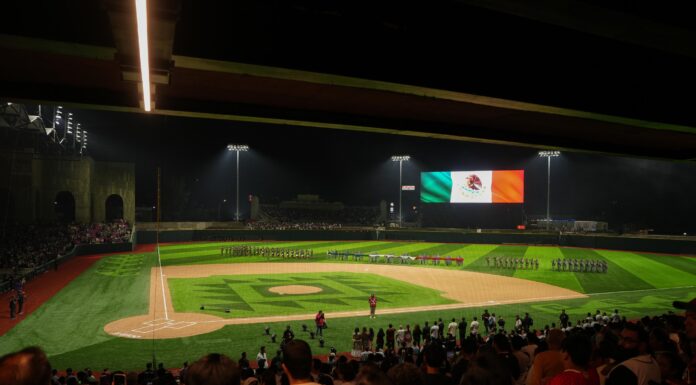 Atestiguan Salomón Jara e Irma Bolaños la inauguración del estadio de Beisbol Yu´Va, nueva casa de los Guerreros de Oaxaca