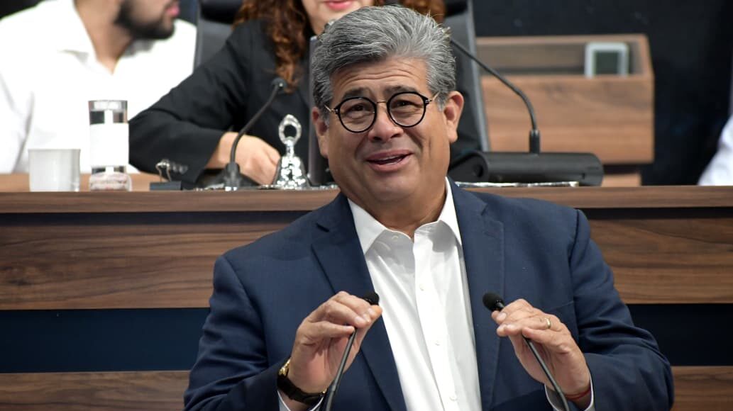 JAVIER CASIQUE VOTA EN CONTRA DE REFORMA SOBRE NULIDAD ELECTORAL POR INJERENCIA EXTRANJERA; ADVIERTE RIESGOS PARA LA DEMOCRACIA Y LA CERTEZA JURÍDICA