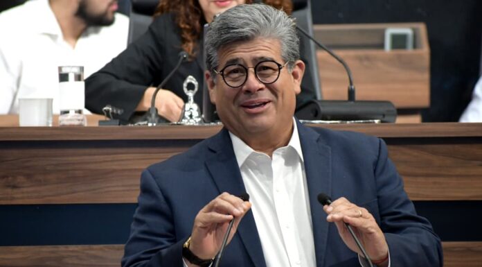 JAVIER CASIQUE VOTA EN CONTRA DE REFORMA SOBRE NULIDAD ELECTORAL POR INJERENCIA EXTRANJERA; ADVIERTE RIESGOS PARA LA DEMOCRACIA Y LA CERTEZA JURÍDICA