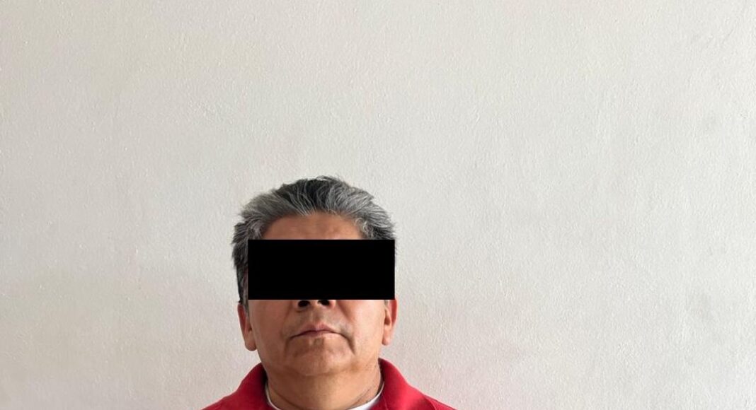 Fiscalía de Oaxaca ejecuta orden de aprehensión por diversos delitos sexuales en agravio de cinco estudiantes de telesecundaria en San Jacinto Amilpas