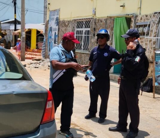 Policía Vial de Oaxaca de Juárez recupera espacios públicos