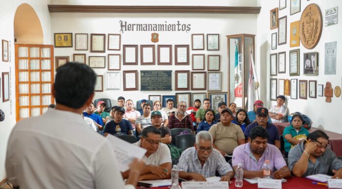El Presidente Municipal Ray Chagoya sostuvo una reunión de trabajo con integrantes del Sindicato 3 de Marzo