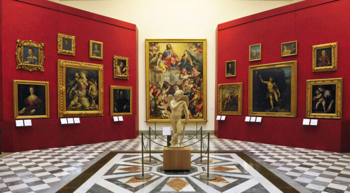 Cosas guapas de museos: Sombras en la vitrina