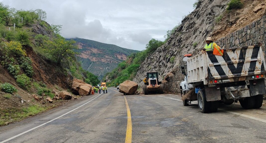 Activan Plan de Atención Vial en Emergencias por constantes lluvias