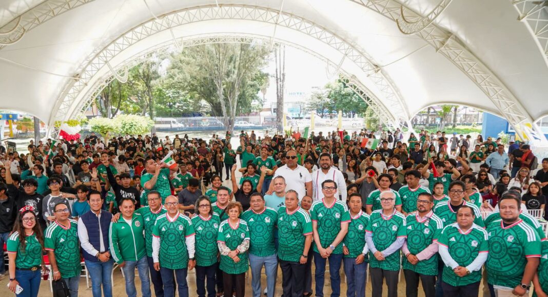 PASIÓN FUTBOLERA Y ORGULLO MEXICANO SE VIVIÓ EN LA UABJO