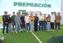 ESTUDIANTES DE LA UABJO RECIBEN PREMIO EN CONCURSO DE VIDEO