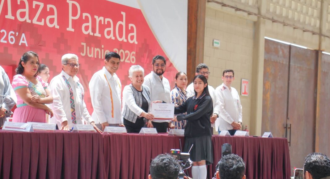 UABJO PRESENTE EN CLAUSURA DE GENERACIÓN 2023-2026 DEL COBAO