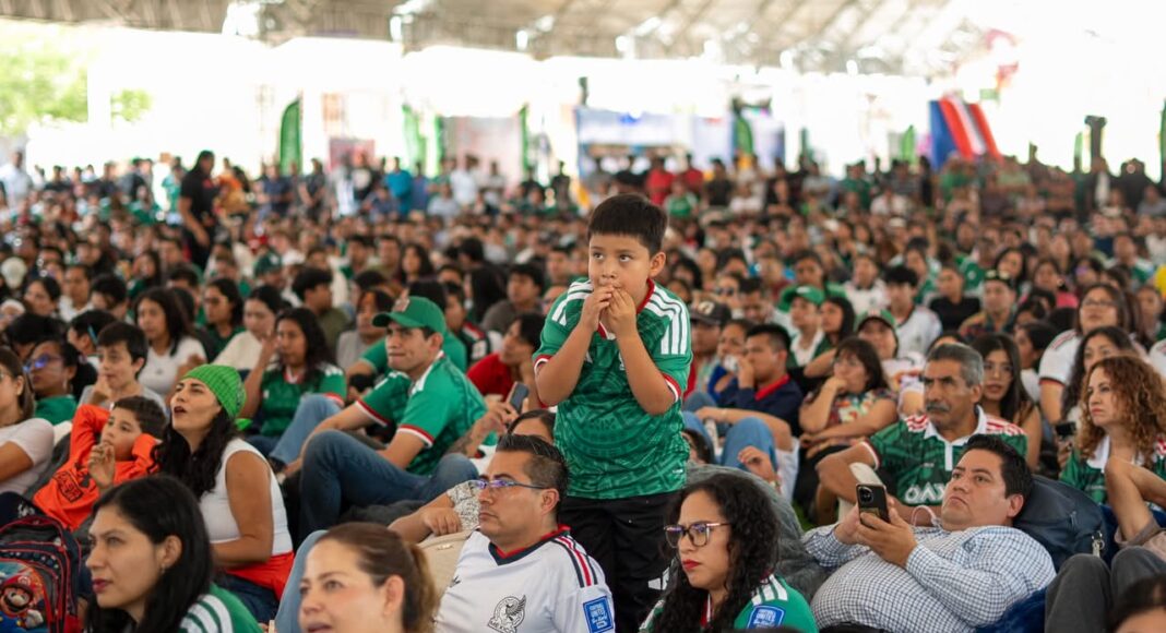 Vibra Parque Primavera Oaxaqueña con grito de ¡Goool!; Un éxito la transmisión de partido inaugural del Mundial 2026