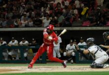 DIABLOS REMONTA EN LA SÉPTIMA Y SE LLEVA EL PRIMERO DE LA SERIE