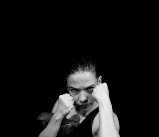 Alquimias Emergentes: Xalapa recibió al Colectivo La Mochila en el Teatro La Caja, con la presentación de JAB: Flamenco y Box