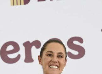 Las mujeres somos el alma de la nación, por eso hay que reconocerlas: Presidenta entrega Pensión Mujeres Bienestar en Quiroga, Michoacán