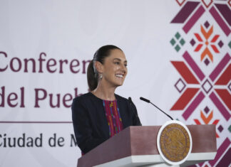 Es la esencia del pueblo de México, no dejar a nadie atrás: Presidenta reconoce al agrupamiento Yumare por apoyo a Venezuela por terremotos