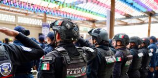 Entrega Gobernador Salomón Jara uniformes a instituciones de seguridad pública estatal, municipal y de procuración de justicia