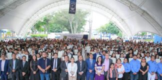 LA UABJO CELEBRA EL EGRESO DE UNA NUEVA GENERACIÓN DE CONTADORES Y ADMINISTRADORES