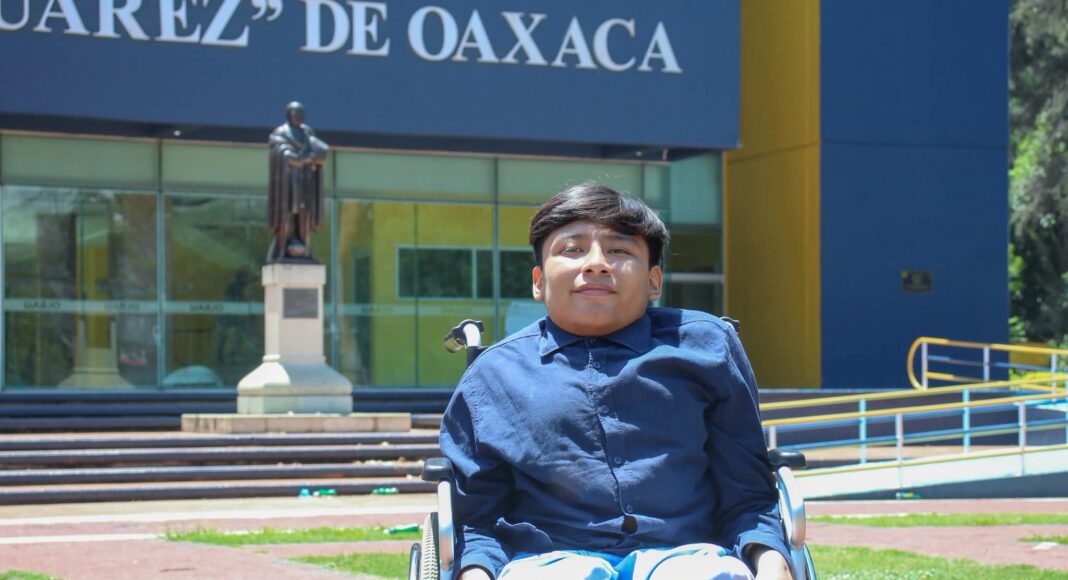 ESTUDIANTE DE LA UABJO DESARROLLA APLICACIÓN QUE FORTALECE LA ACCESIBILIDAD Y LA INCLUSIÓN EN OAXACA