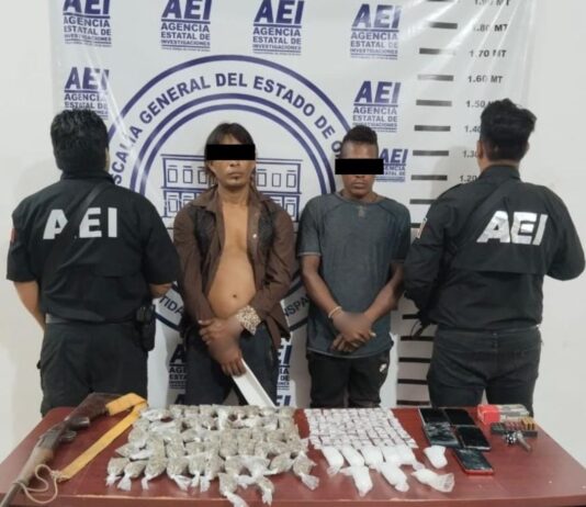 Asegura Fiscalía de Oaxaca más de 900 dosis de droga y detiene a dos personas durante operativo conjunto en la región de la Costa