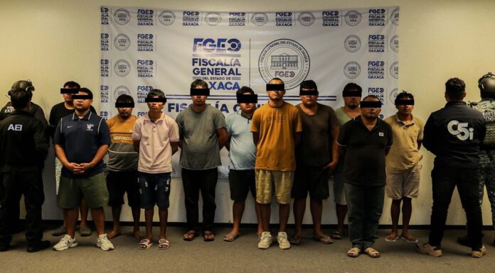Fiscalía de Oaxaca, DEFENSA, Guardia Nacional y Policía Estatal, desarticulan células dedicadas a la extorsión en Juchitán; hay 11 personas detenidas y aseguramientos de droga, arma y equipo táctico