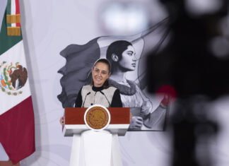 El objetivo es presentar el siguiente ciclo escolar una propuesta sobre regulación de plataformas digitales y redes sociales: presidenta