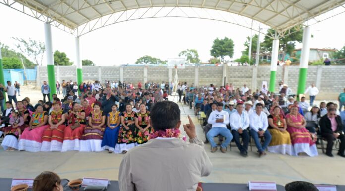 Con un gobierno cercano a las comunidades, Salomón Jara atiende necesidades apremiantes de San Miguel Tenango