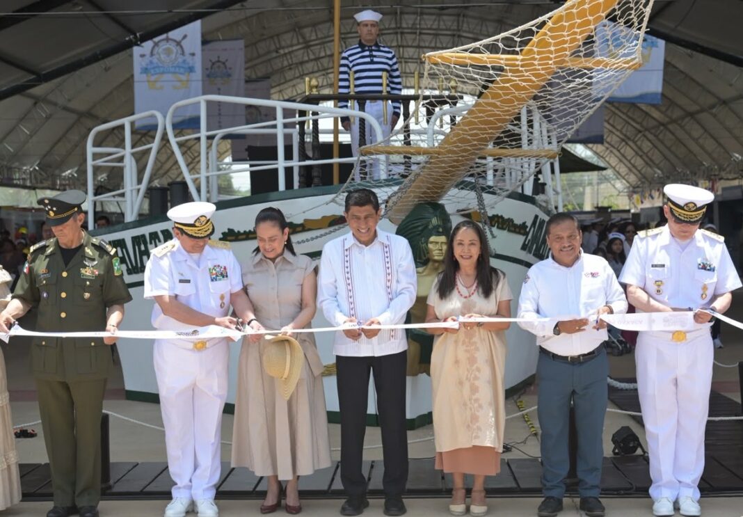 Inaugura Salomón Jara la ExpoMar 2026, muestra que acerca la labor de las fuerzas navales a la población (7)